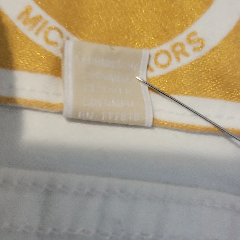 Michael Kors White Cropped Denim Jacket Gold Buttons Size Large - Picture 6 of 6